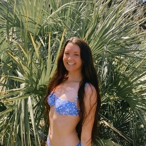 Meet your Posher, Isabella